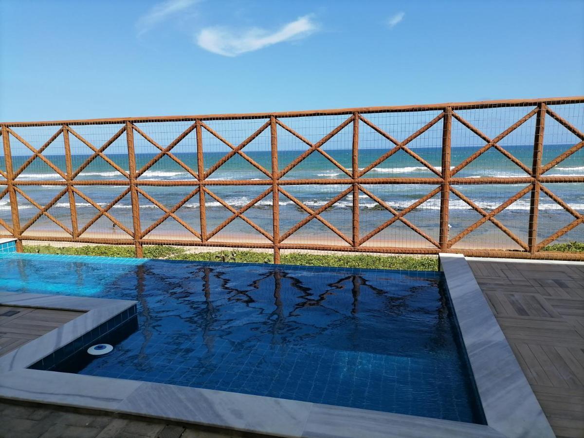 Triplex Pe Na Areia Com 3 Suites Proximo Salvador Lauro de Freitas Luaran gambar